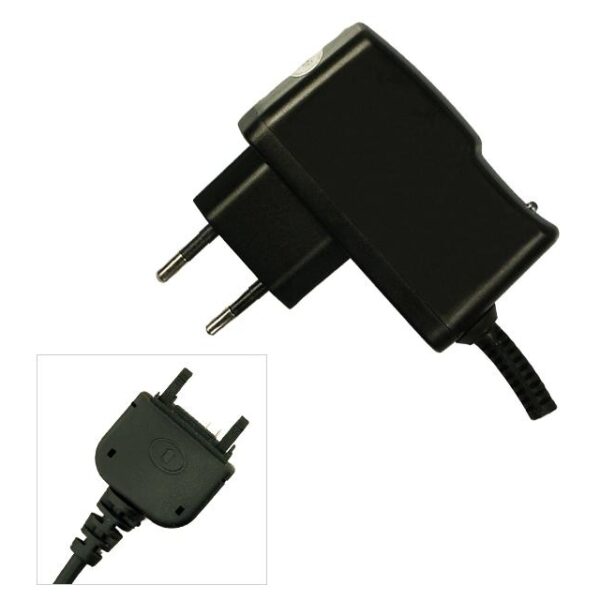Xccess Travel Charger Sony Ericsson K750I/W800(I) 900 mA Black